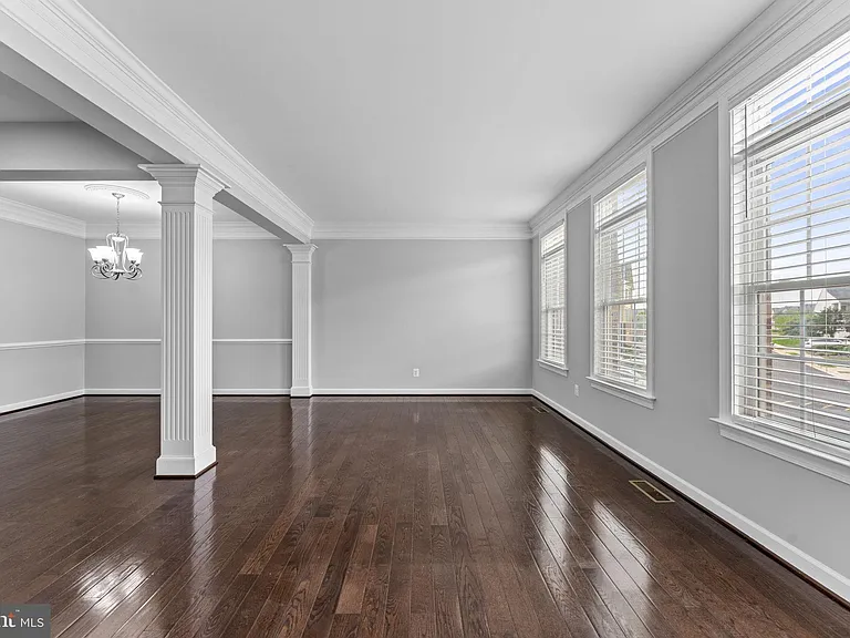 21268 Park Grove Ter — Photo 19