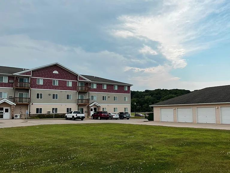 Ashley Estates — Photo 7