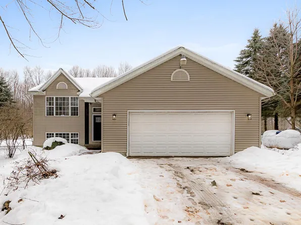 6720 Becker St NE, Cedar Springs, MI 49319