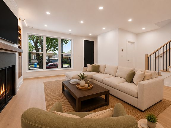 4th image of 4848 W Eddy St