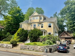 161 Walnut St #1A, Newtonville, MA 02460