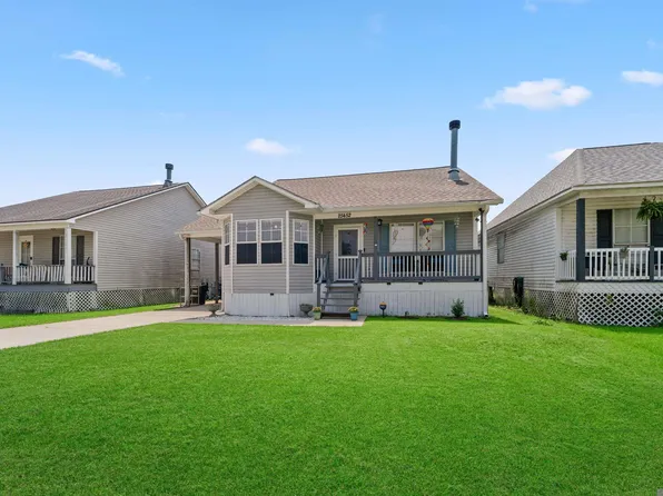 25452 Homestead Dr, Denham Springs, LA 70726