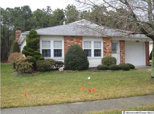 19 Meadowbrook Rd, Brick, NJ 08723