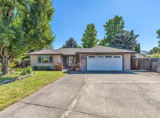 2569 Delmar Way, Medford, OR