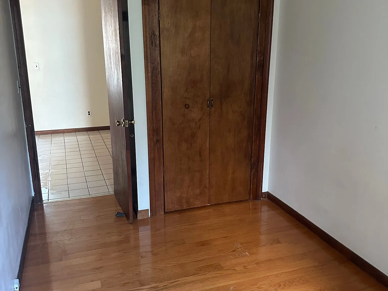 3rd floor apartment — Photo 3