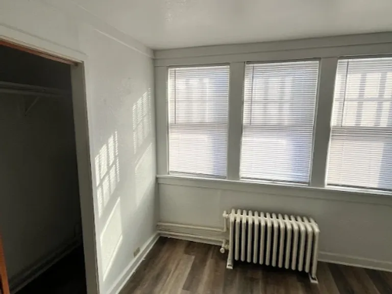 3309 University Ave — Photo 15