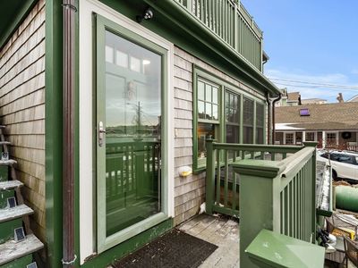 1 Main St APT D, Rockport, MA, 01966