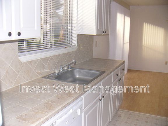 4th image of 3116 Kauffman Ave APT C