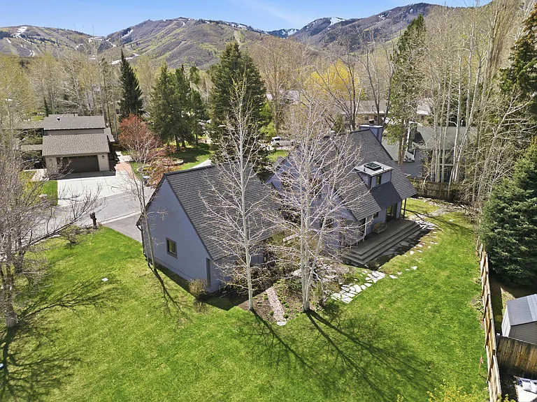 2635 Little Kate Rd — Photo 34