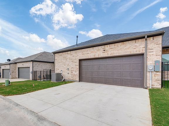 4th image of 6588 Iron Horse Blvd #1