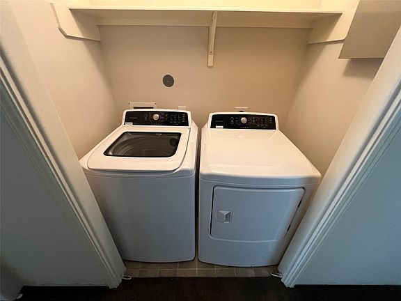 4th image of 15823 Regal Trace Ln