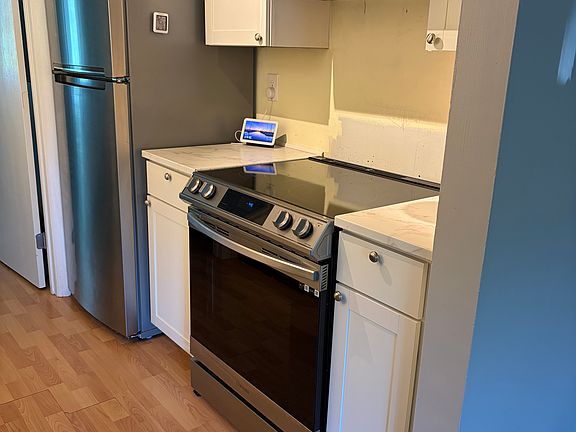 4th image of 601 Cocheco Ct