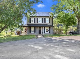 2829 & 2839 Rock Springs Rd, Kingsport, TN 37664