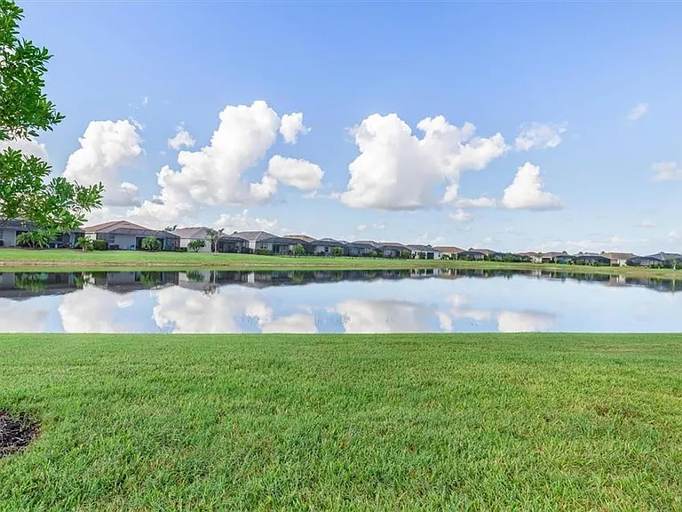 15153 Spanish Point Dr — Photo 28
