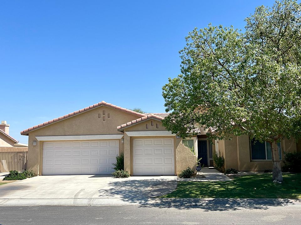 1st image of 81380 Avenida Esmeralda