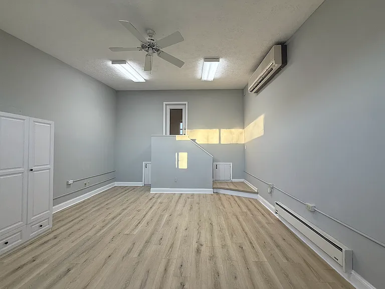 322 Main St #1R — Photo 1