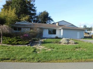 308 S Hazel St, Brookings, OR