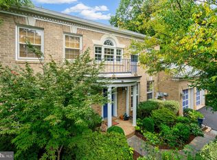 3203 Davenport St NW, Washington, DC 20008