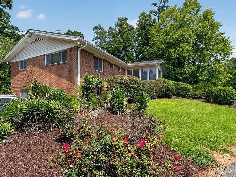500 Emerald Pond Ln — Photo 34
