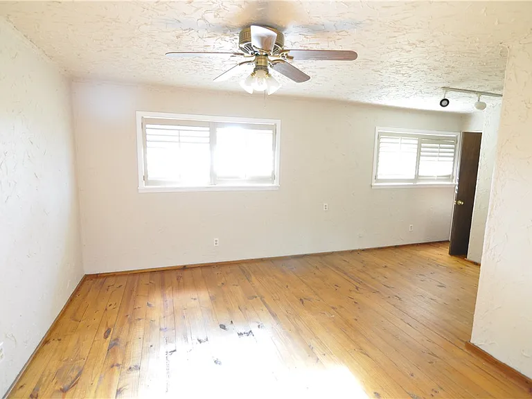 16567 FM 2154 Rd #5 — Photo 4