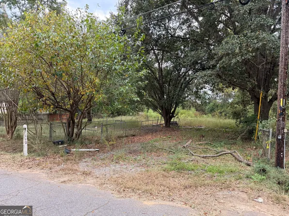 112 Cardinal Ave, Perry, GA 31069