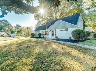 9139 Farmington Dr, Henrico, VA 23229