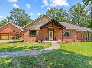 4150 N Castle Oak Blvd, Strafford, MO 65757