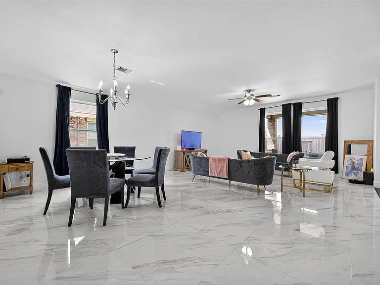 16318 Brookside Willow Ln — Photo 3