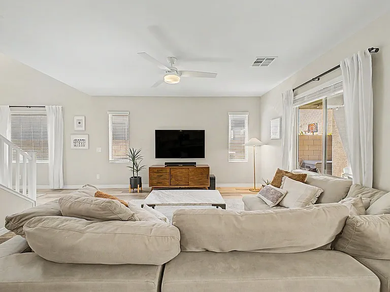 8137 Skye Plum St — Photo 6