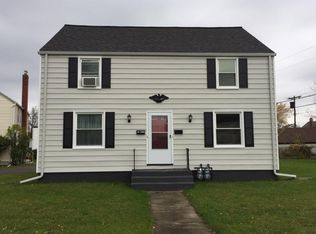 16 W Park Rd #RIGHT, Grand Island, NY 14072