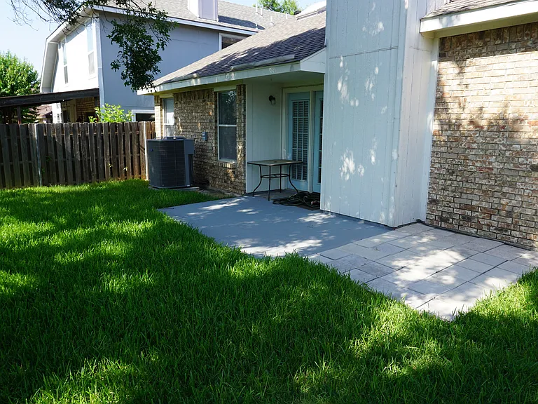 6825 Bellehaven Dr — Photo 9