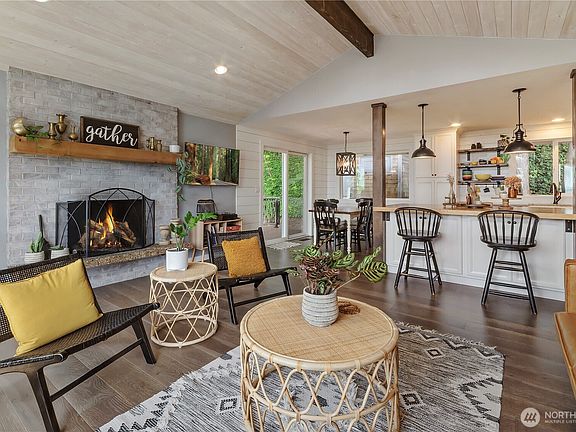 3rd image of 7501 171st Avenue Ct E