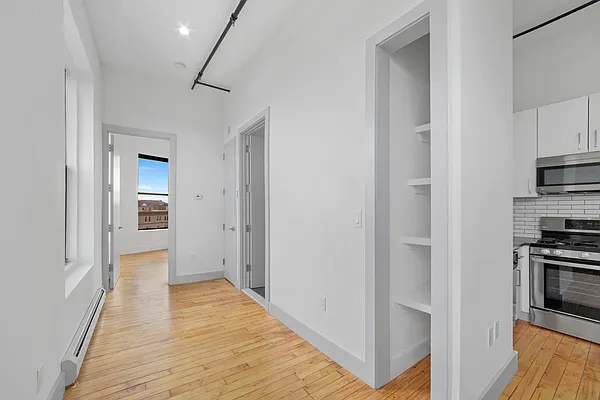 Rented by Mirador Real Estate | media 17