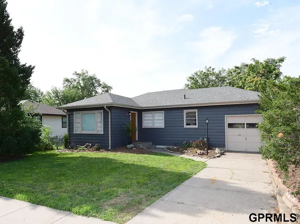 5625 South St, Lincoln, NE 68506