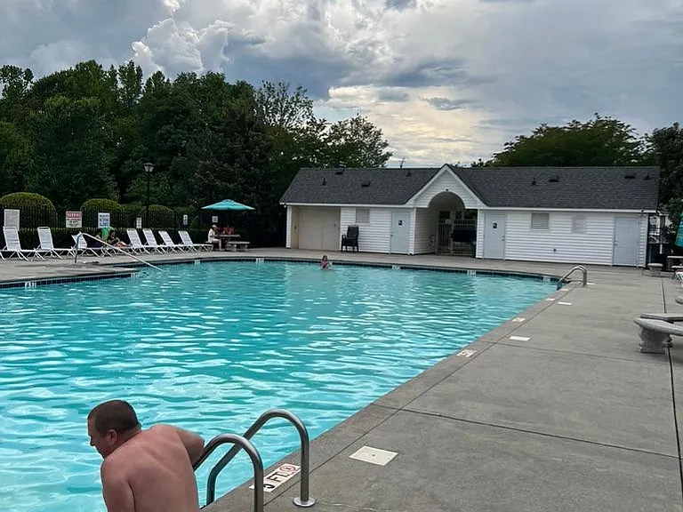 Clean and Fun Pool