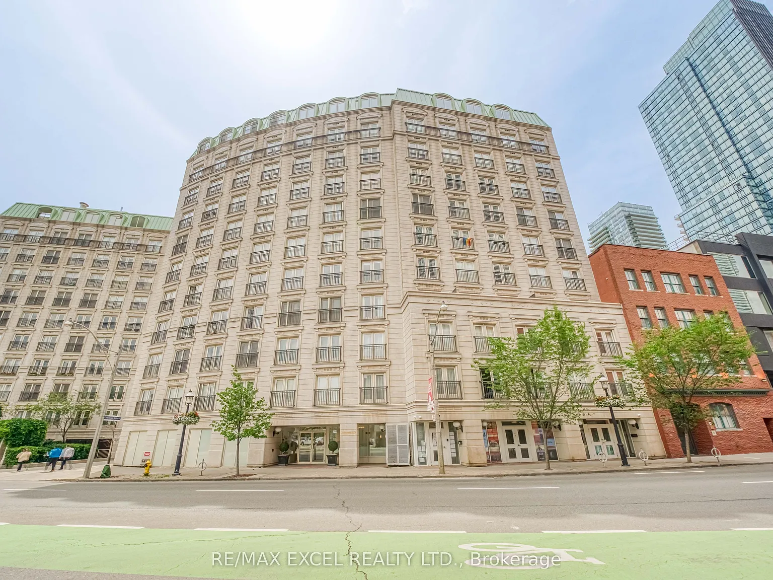 115 Richmond St E — Photo 1