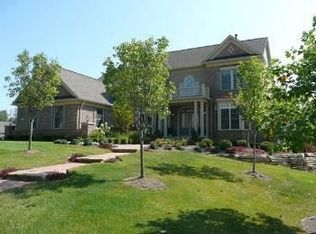 8446 Chatham Dr #47, Canton, MI 48187