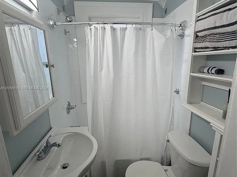 124 Mendoza Ave #2A — Photo 10