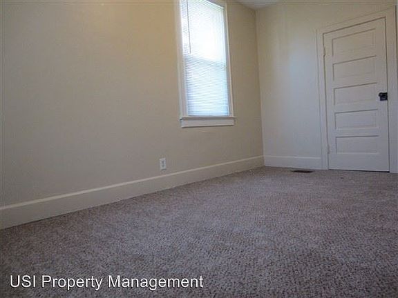 5th image of 944 N Holmes Ave