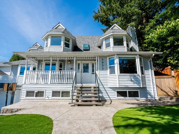 3933 Toronto St, Pt Coquitlam, BC V3B 6M4