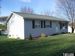 4815 Springfield Dr, York, PA 17408
