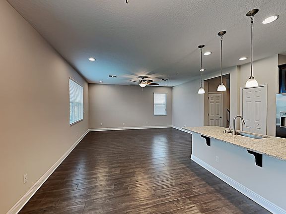 5th image of 19323 Roseate Dr
