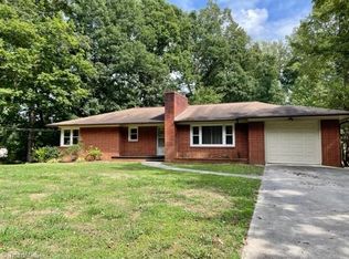 8 Paul Beck Rd, Lexington, NC 27292