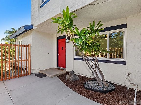 3rd image of 4404 Vivaracho Ct