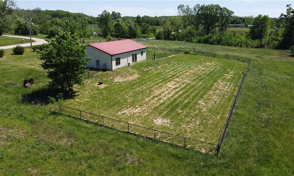 1st image of 13960 NE County Road 11303 Rd
