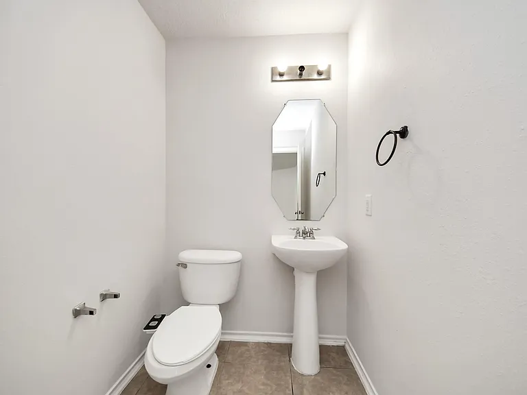 6411 Bright Falls Ln — Photo 5