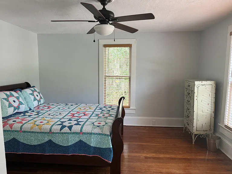 325 E Rich Ave — Photo 7