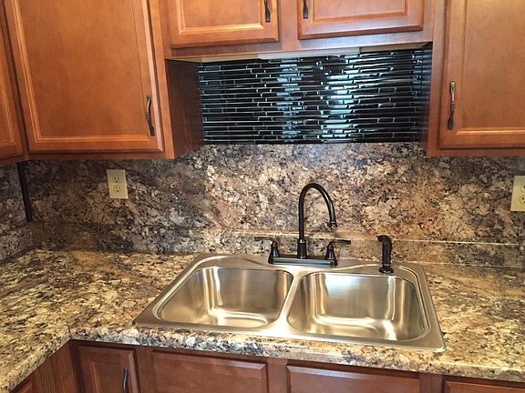 3rd image of 3037 Hyannis Dr