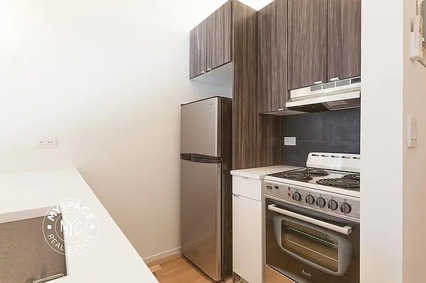 Rented by MySpaceNYC | media 3