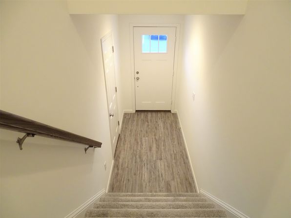 12 Glenbrook Ct, Annville, PA 17003